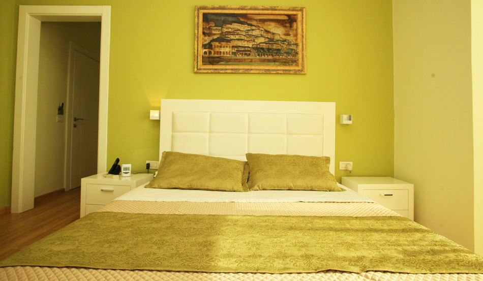 & Restaurant White 3* Berat